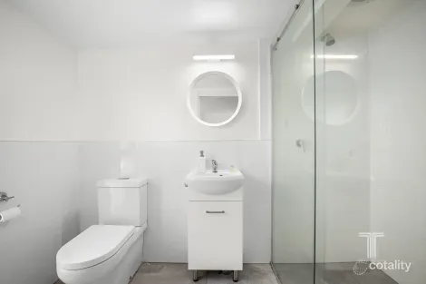 Property photo of 10 Ernest Street Greenslopes QLD 4120