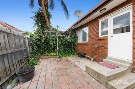 Property photo of 4/1-3 Ruth Street St Albans VIC 3021