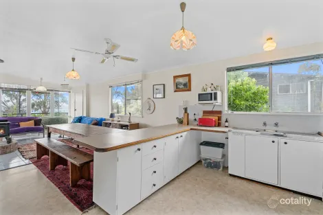 Property photo of 36 Spaulding Street White Beach TAS 7184