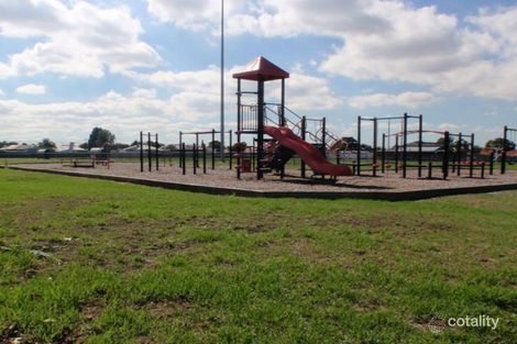 Property photo of 10 Larisa Road St Albans VIC 3021