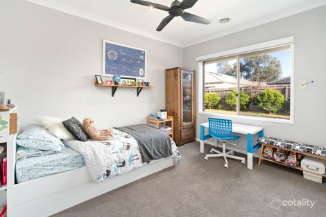 Property photo of 8 Maldon Drive Eynesbury VIC 3338