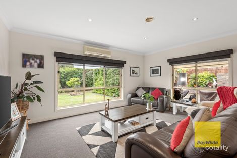 Property photo of 1 Jarrahwood Place Waurn Ponds VIC 3216