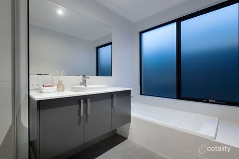 173 Lancaster Loop, Piara Waters, WA 6112