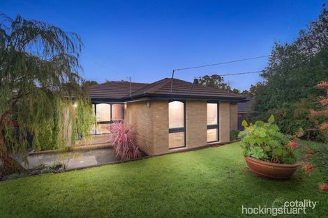 Property photo of 16 Pine Hill Drive Frankston VIC 3199