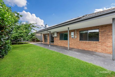 Property photo of 12 York Close Taylors Hill VIC 3037