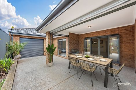 Property photo of 12 York Close Taylors Hill VIC 3037