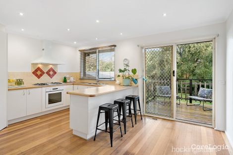 Property photo of 16 Pine Hill Drive Frankston VIC 3199