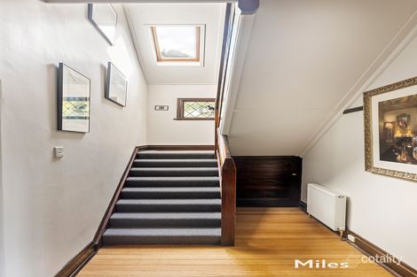 Property photo of 8 Thoresby Grove Ivanhoe VIC 3079