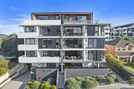 Property photo of 306/4 Auburn Street Point Frederick NSW 2250