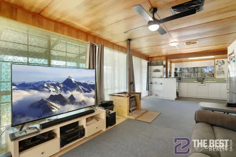 Property photo of 2 Nicholas Street Beverley WA 6304