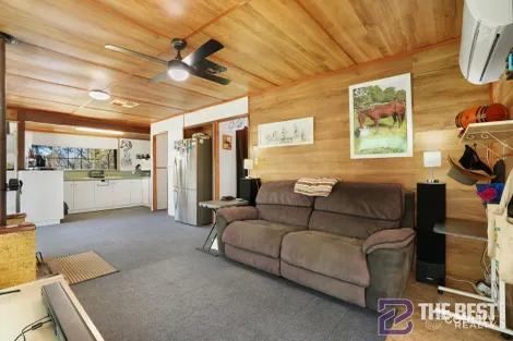 Property photo of 2 Nicholas Street Beverley WA 6304