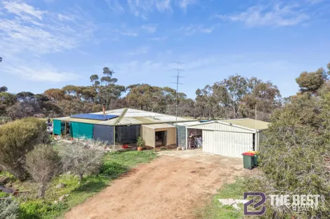 Property photo of 2 Nicholas Street Beverley WA 6304
