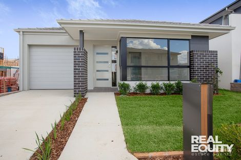 Property photo of 35 Bartholomew Circuit Moorebank NSW 2170