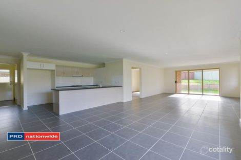 Property photo of 4 Regal Park Drive Oxley Vale NSW 2340