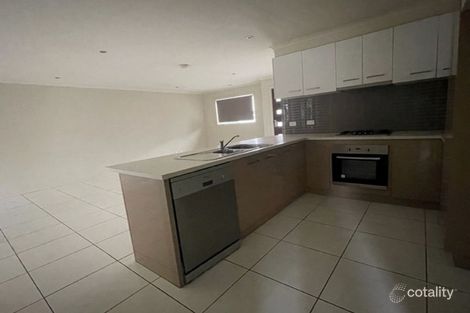 Property photo of 2/39 Claire Way Tarneit VIC 3029