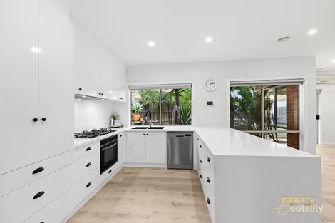 Property photo of 19 Wattletree Drive Taylors Hill VIC 3037