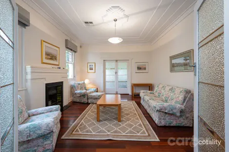 Property photo of 102 Statenborough Street Erindale SA 5066