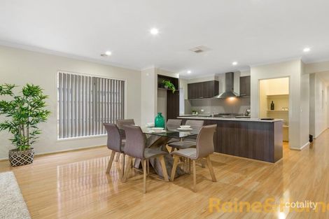 Property photo of 33 Hardware Lane Taylors Hill VIC 3037