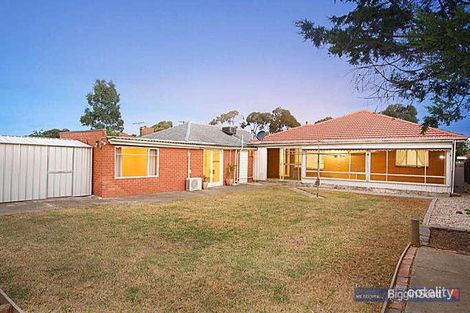 Property photo of 8 Deavey Court Altona VIC 3018