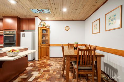 Property photo of 3 Avarn Court Eltham VIC 3095