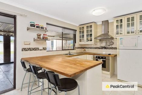 Property photo of 56 Dotterel Way Yangebup WA 6164