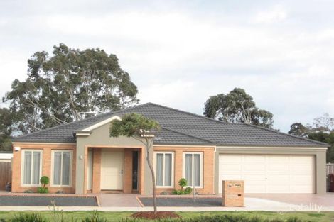 24 Lake View Bvd, Keysborough, VIC 3173