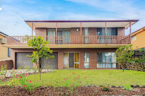 Property photo of 15 Stainsby Close Endeavour Hills VIC 3802