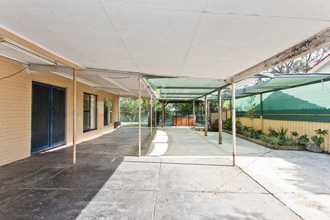 Property photo of 75 Amanda Drive Camillo WA 6111