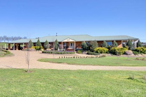 43 Coldstream West Rd, Chirnside Park, VIC 3116