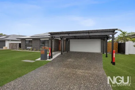 Property photo of 27 Hillview Drive Hillcrest QLD 4118