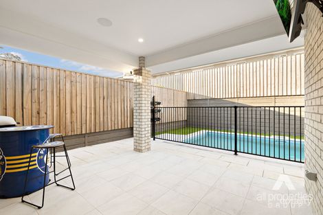Property photo of 8 Hedge Lane Greenbank QLD 4124