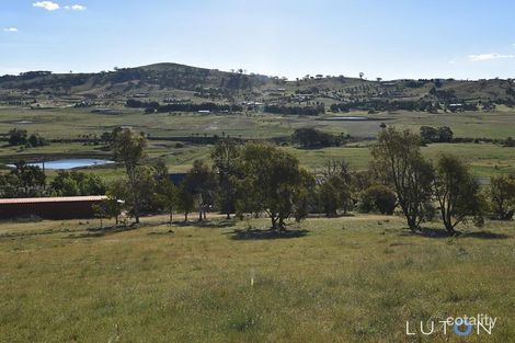 Property photo of 264 Valley Drive Royalla NSW 2620