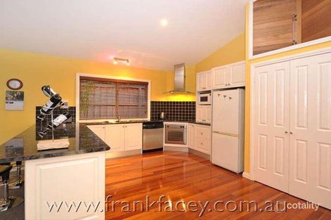 Property photo of 4 Old Trafford Berwick VIC 3806