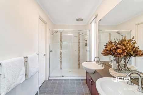 Property photo of 20 Cover Drive Sunbury VIC 3429