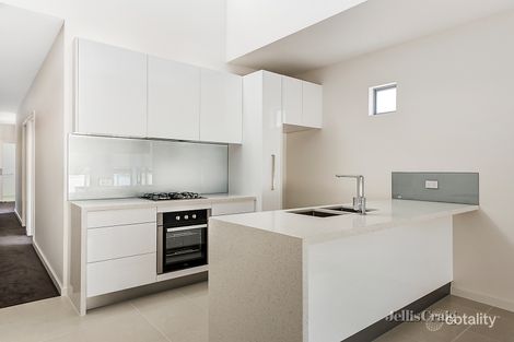 Property photo of 4/2 Cyril Street Box Hill South VIC 3128