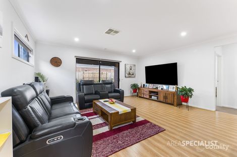 Property photo of 5 Axis Road Werribee VIC 3030
