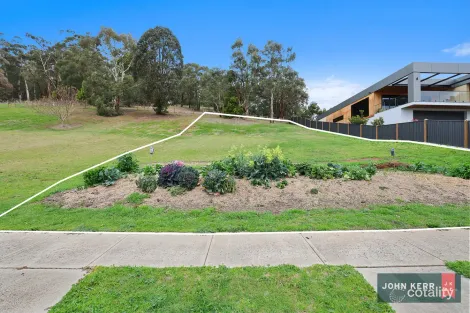 Property photo of 14 Peppermint Close Trafalgar VIC 3824