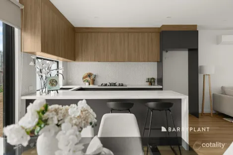 37-39 Meadow Wood Walk, Narre Warren, VIC 3805