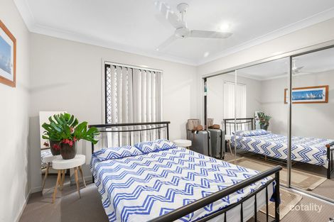 Property photo of 14 Brushwood Circuit Forest Lake QLD 4078