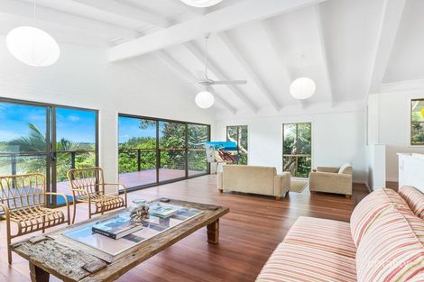 Property photo of 21 Hibiscus Parade Banora Point NSW 2486