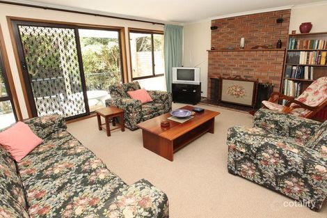 Property photo of 27 Govett Place Holder ACT 2611