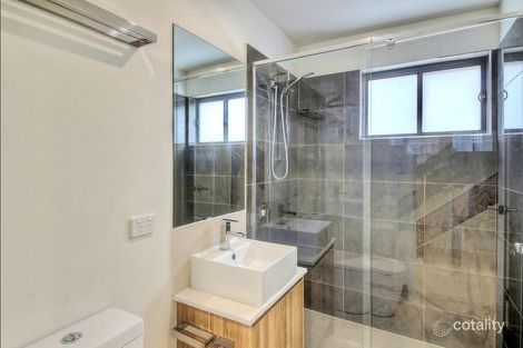 Property photo of 6/110 Nicholson Street Greenslopes QLD 4120