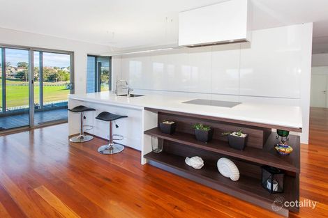Property photo of 12 Iluka Crescent Kiama Downs NSW 2533