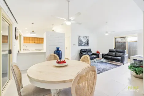 Property photo of 131 Hammond Street Urangan QLD 4655