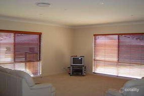 Property photo of 6 Worthing Court Arundel QLD 4214