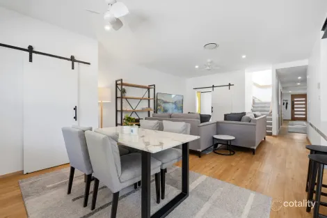 94 Mackenzie Ave, Woy Woy, NSW 2256