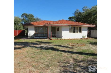 Property photo of 24 Hollybush Way Kelmscott WA 6111