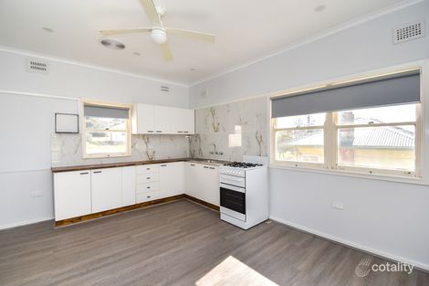Property photo of 2 Maxwell Avenue Orange NSW 2800