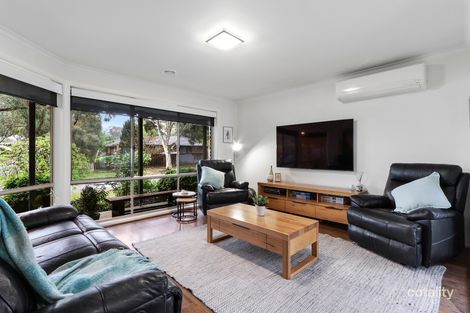 1 Valley Ct, Croydon South, VIC 3136