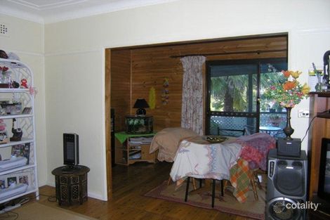 Property photo of 32 Clarence Road Springfield NSW 2250